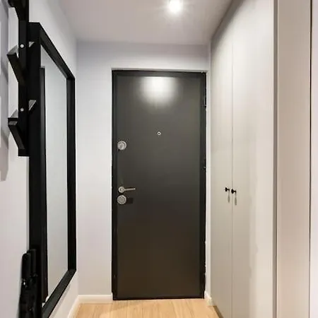 Apartment Sunny 4br Flat - Location - Charming Balcony